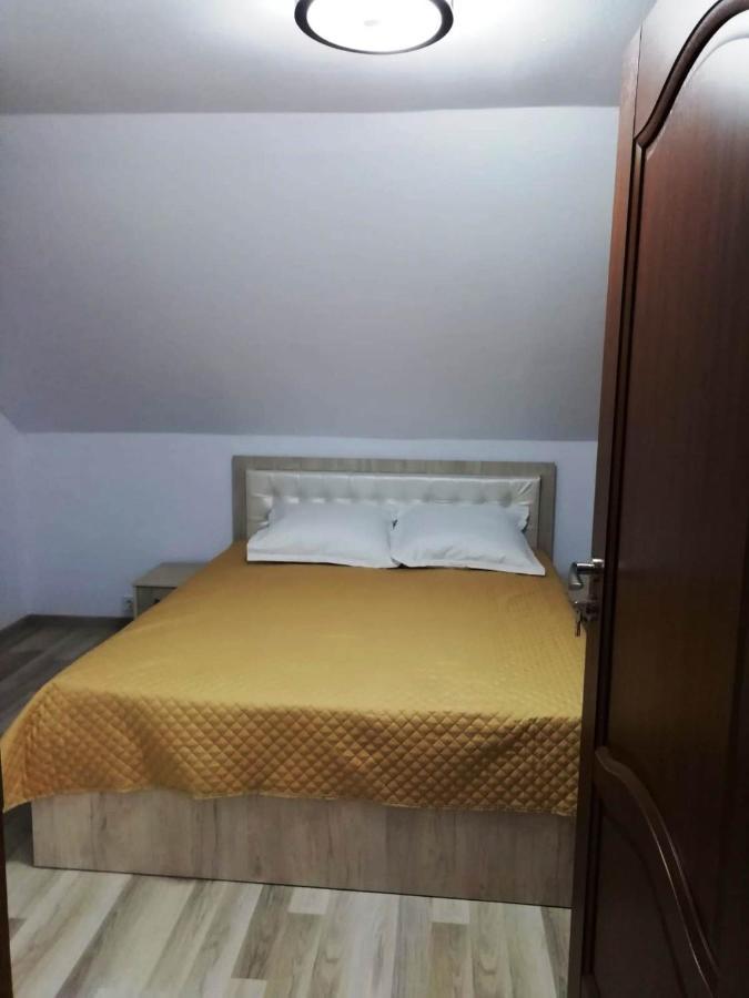 Hotel Casa Todea à Cîmpeni Extérieur photo