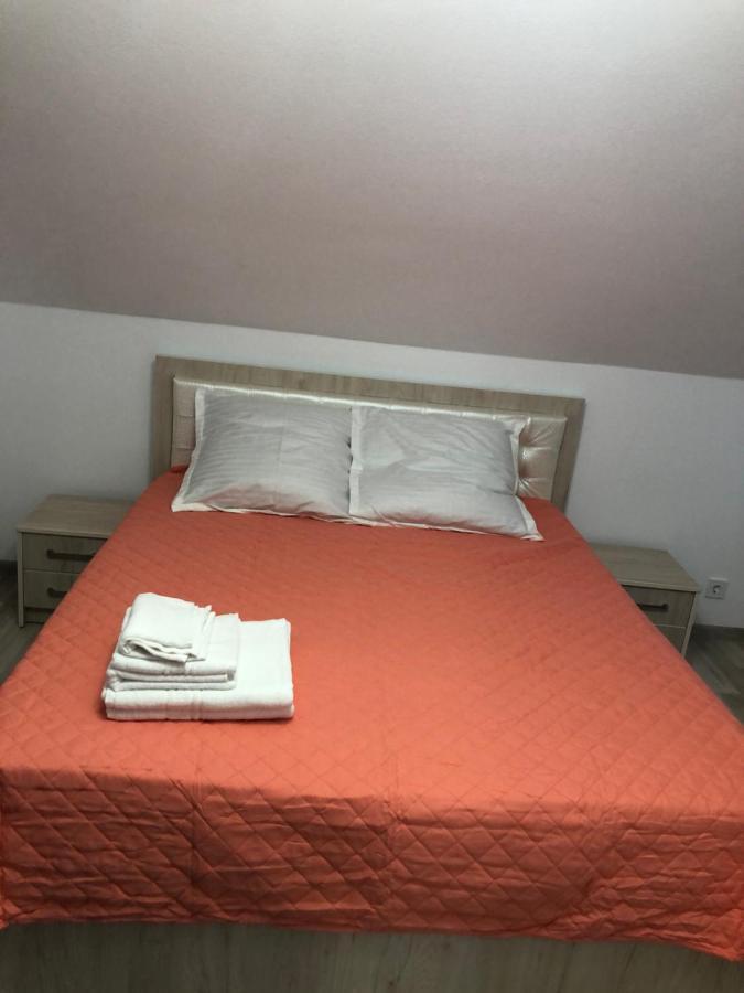 Hotel Casa Todea à Cîmpeni Extérieur photo